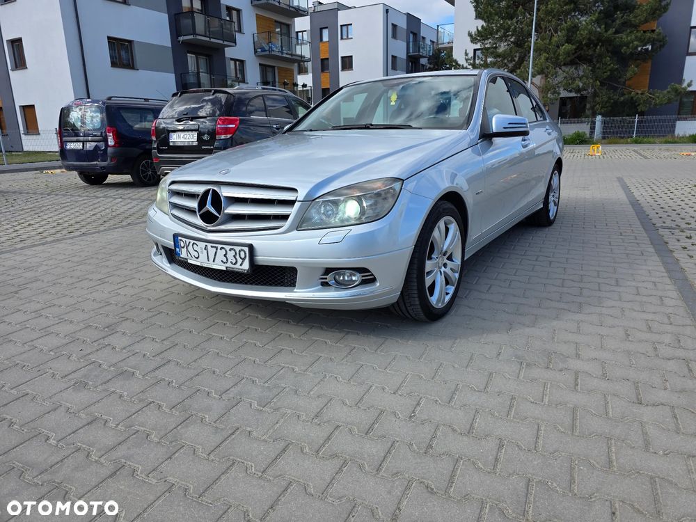 Mercedes-Benz Klasa C 180 K BlueEff Avantgarde - 2