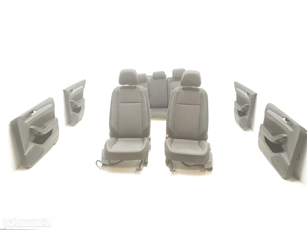 CONJUNTO COMPLETO DE BANCOS VOLKSWAGEN PASSAT BERLINA 3G2 - 1