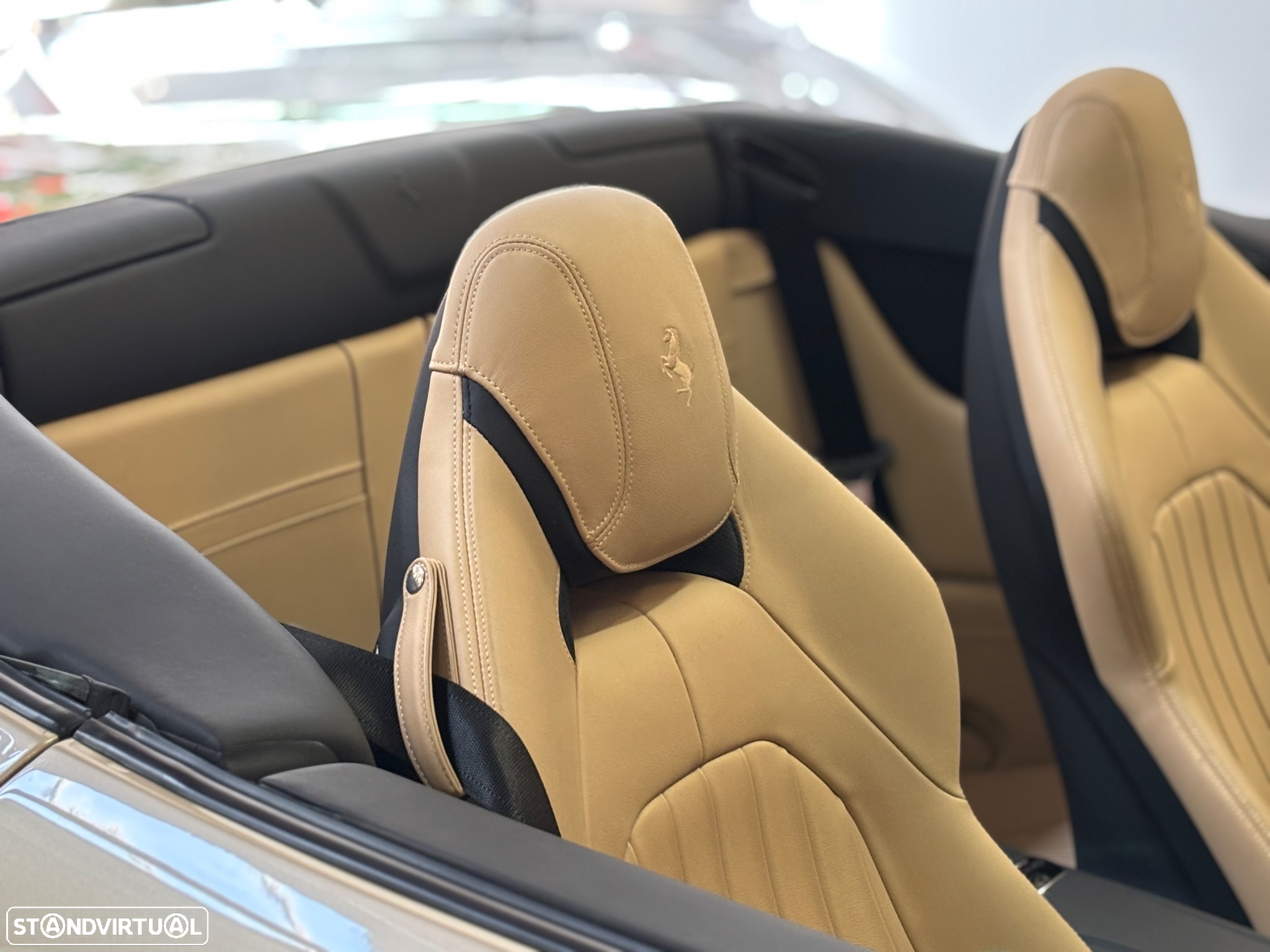 Ferrari California T - 32