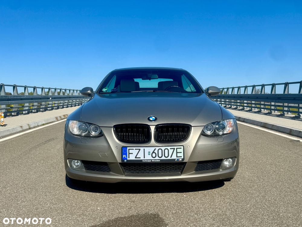 BMW Seria 3 320i - 10