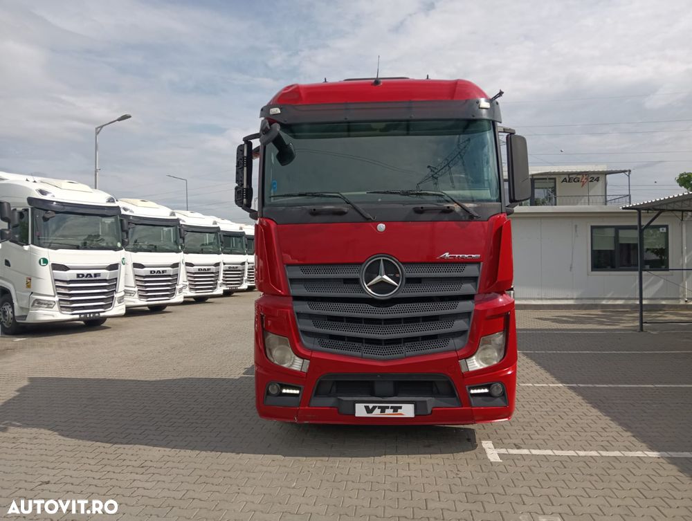 Mercedes-Benz ACTROS - 3
