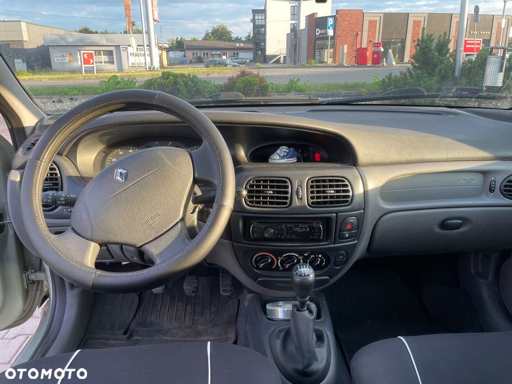 Renault Megane 1.4 RN 16V (klm) - 11