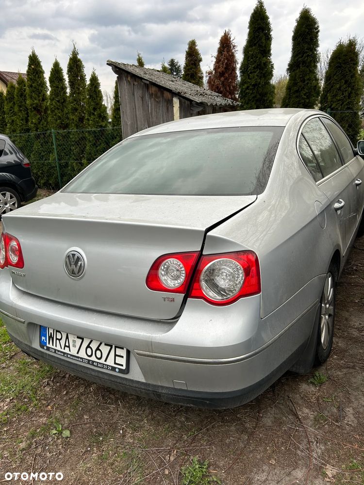 Volkswagen Passat 1.8 TSI Comfortline - 3