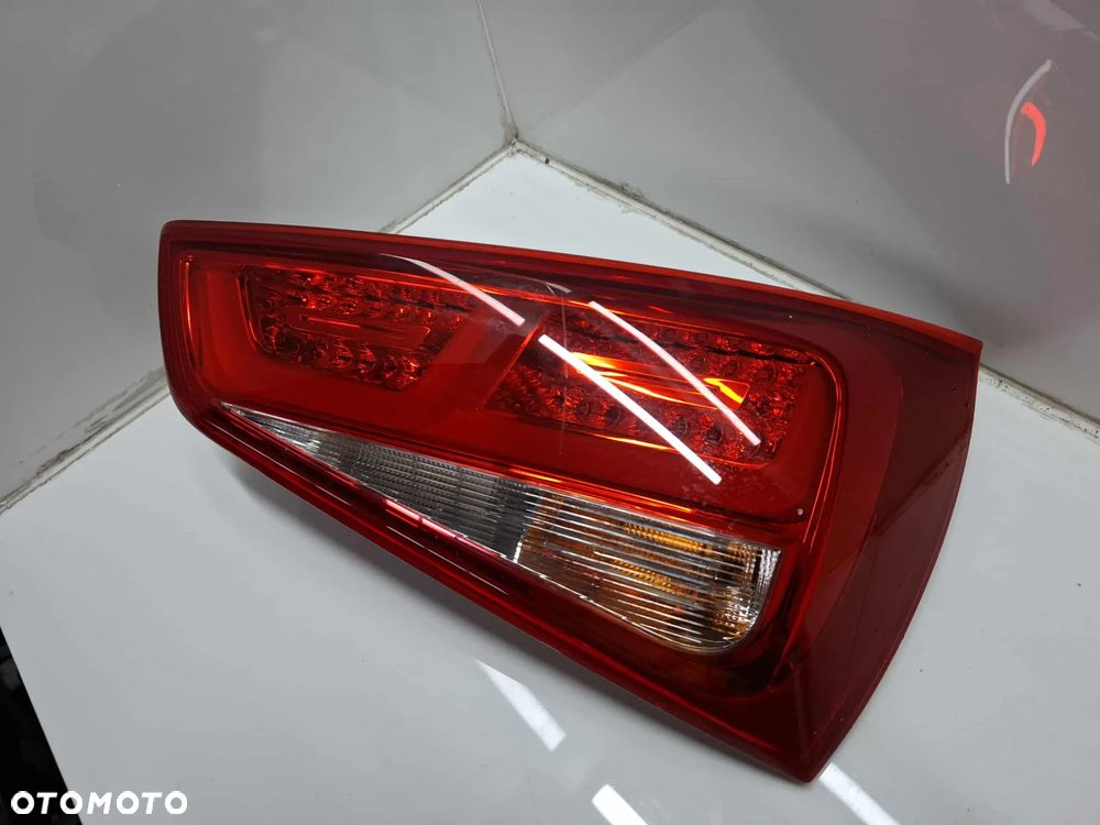 LAMPA TYLNA TYŁ PRAWA AUDI A1 8X 8X0945094B LED - 2