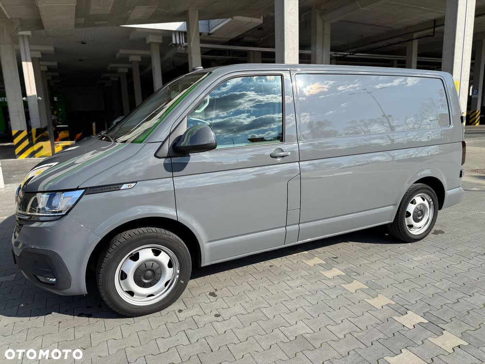 Volkswagen Transporter T6.1 150 km 29 tyś km automat hak - 1