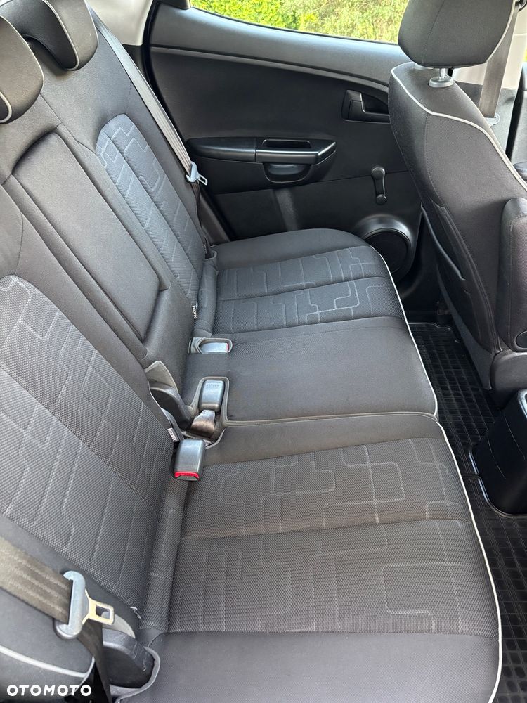 Kia Venga 1.4 L - 9