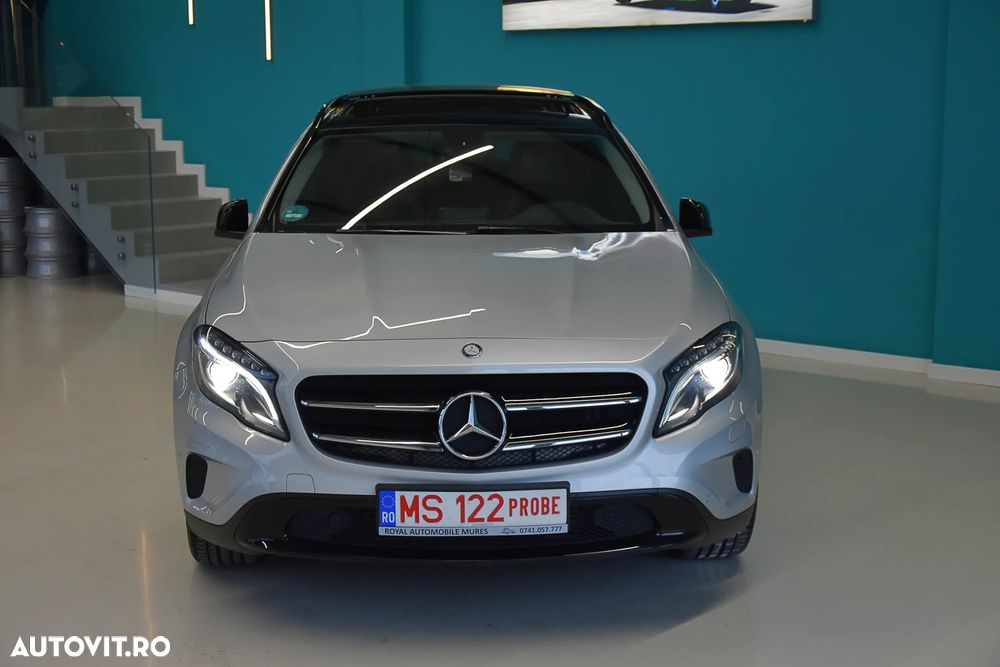 Mercedes-Benz GLA 200 AMG Line - 9