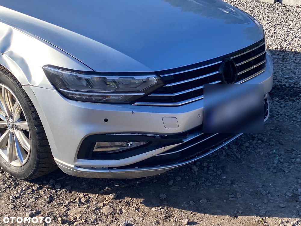 Volkswagen Passat - 8