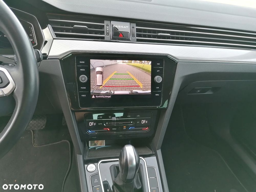 Volkswagen Passat 2.0 TDI EVO Elegance DSG - 16