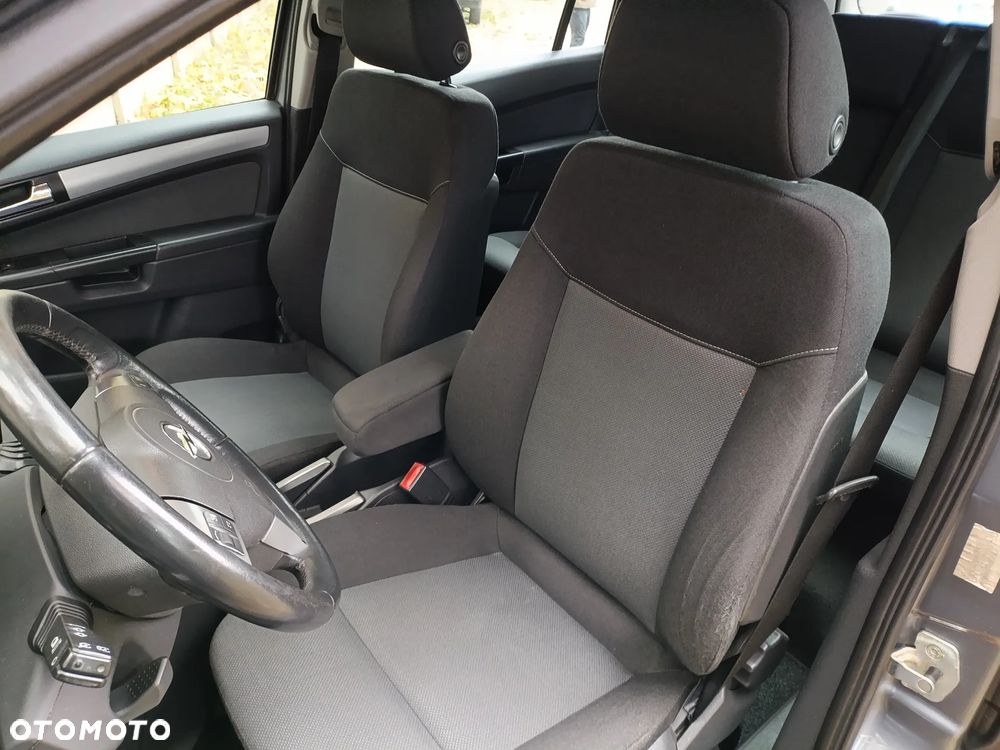 Opel Zafira - 3