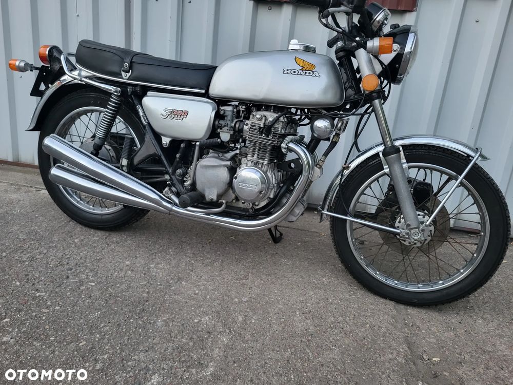 Honda CB - 2