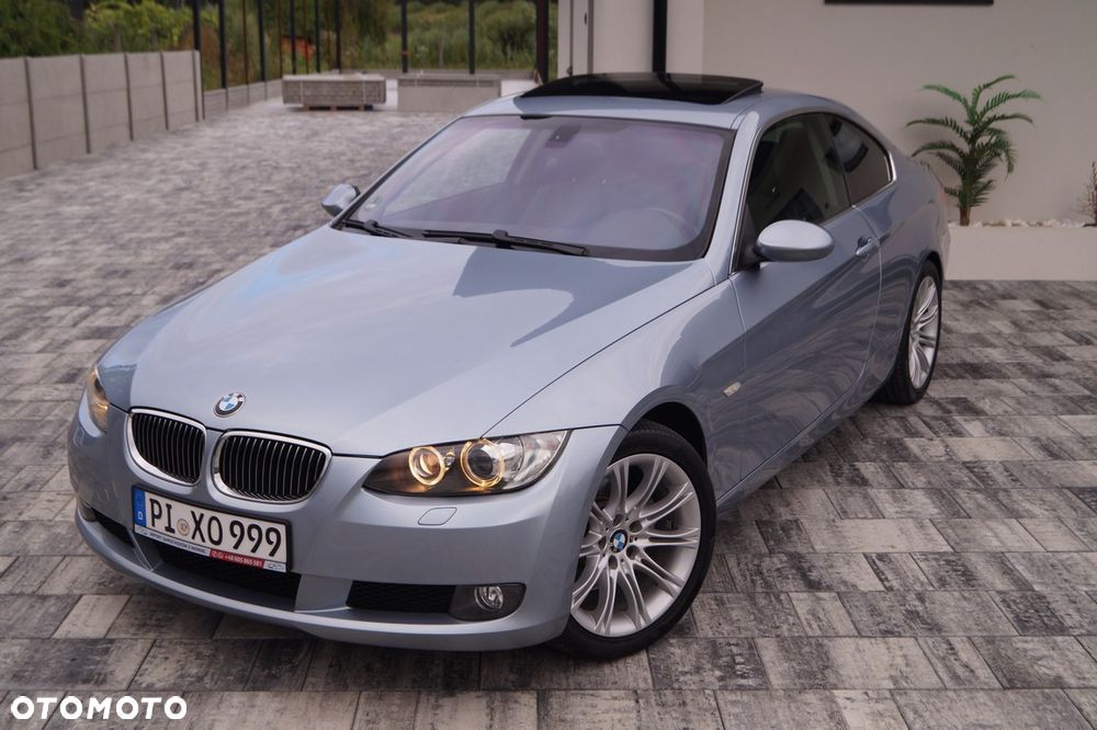 BMW Seria 3 325i - 5