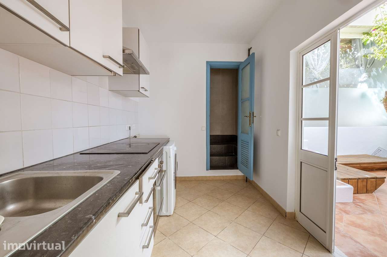 ESPAÇO PARA COMÉRCIO / SERVIÇOS COM POSSIBILIDADE HABITACIONAL NO CENT - Grande imagem: 4/14