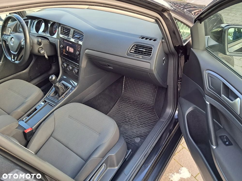 Volkswagen Golf 1.6 TDI BMT Comfortline - 9