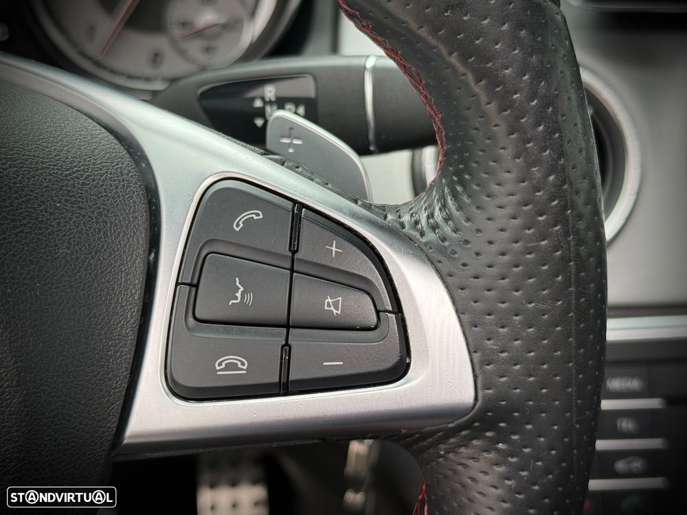 Mercedes-Benz CLA 200 d Shooting Brake AMG Line Aut. - 34
