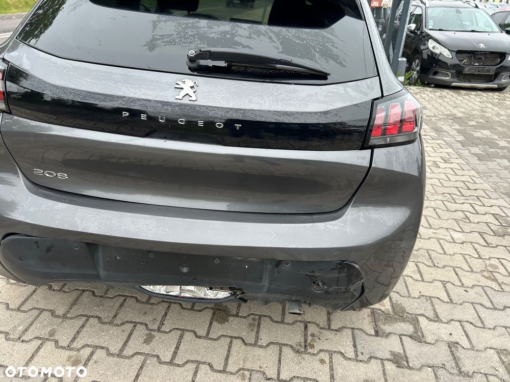 Peugeot 208 - 24