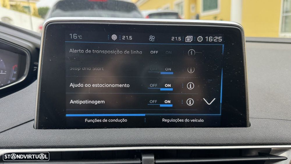 Peugeot 5008 1.2 PureTech Allure EAT8 - 25