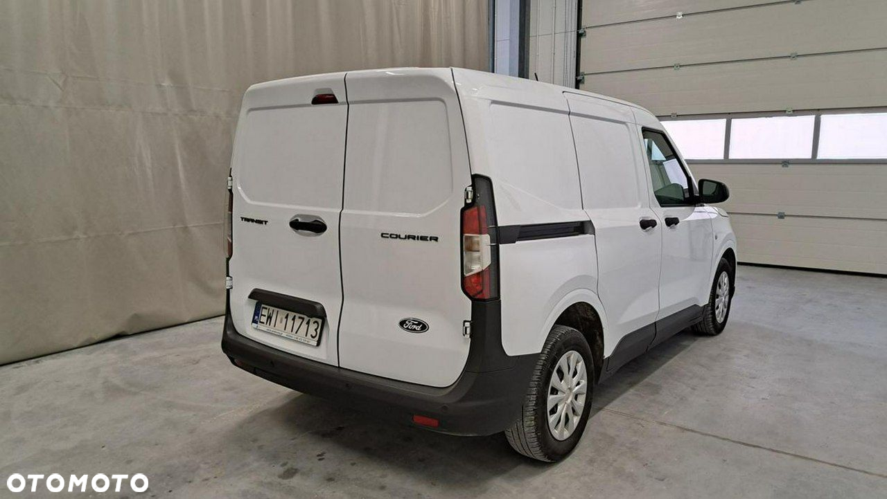 Ford Transit Courier - 4