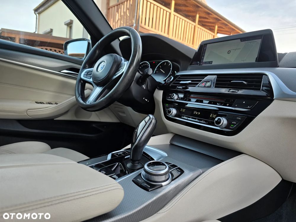 BMW Seria 5 530d M Sport sport - 17