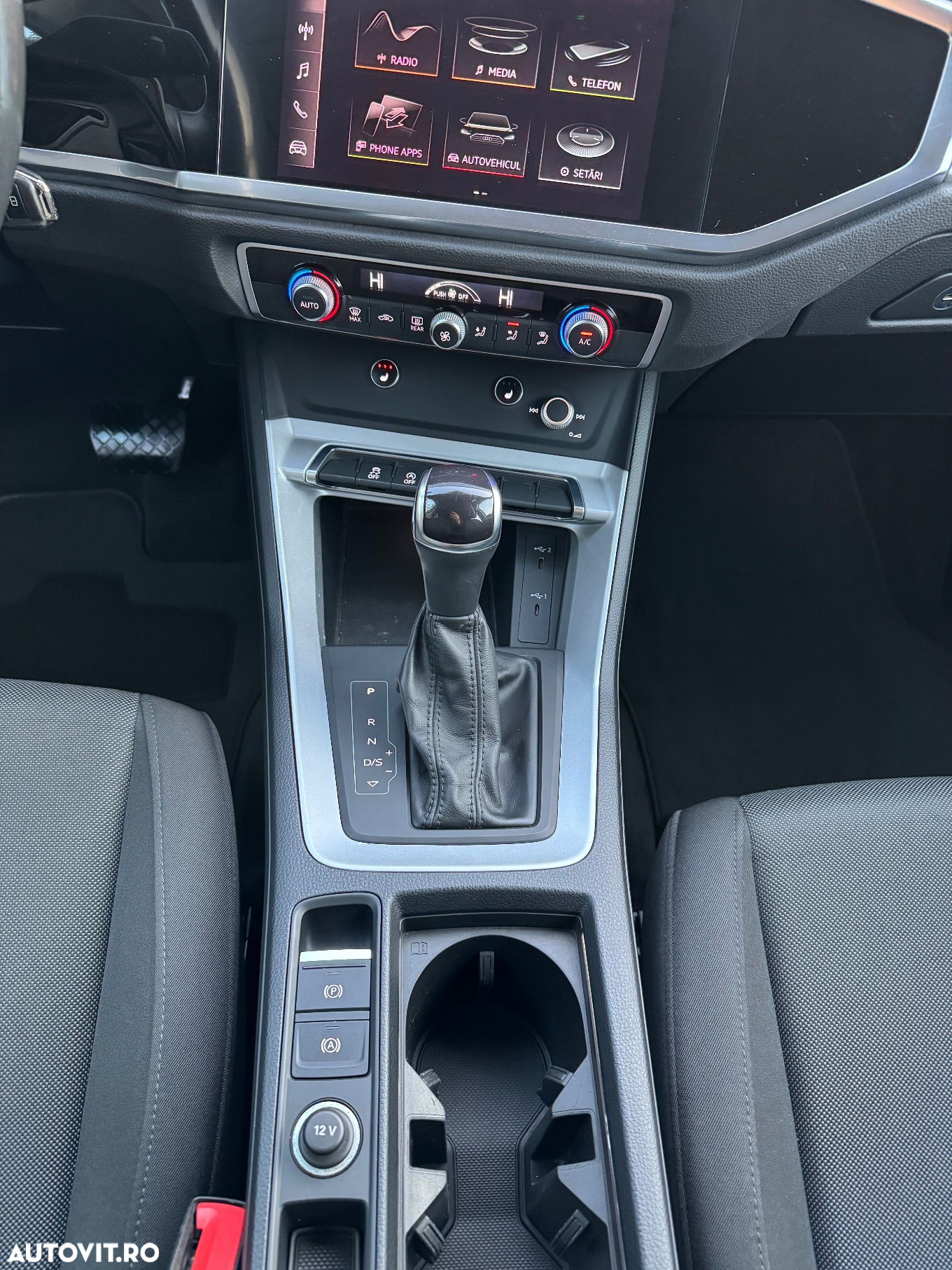 Audi Q3 2.0 35 TDI S tronic S Line - 30