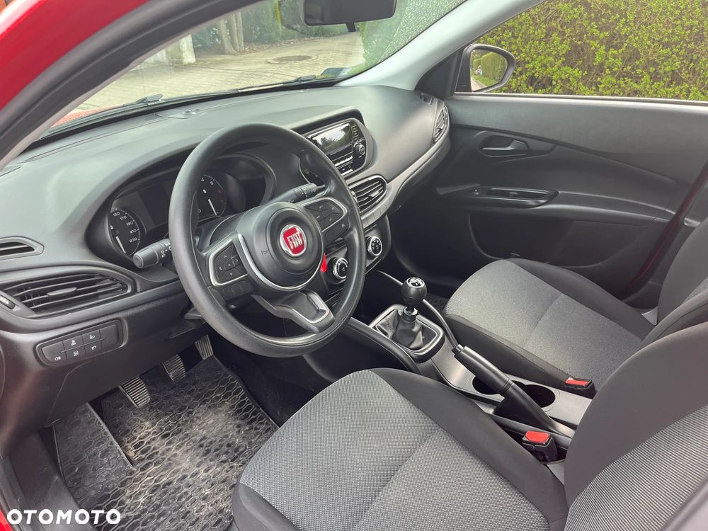 Fiat Tipo 1.4 16V Easy EU6d - 14