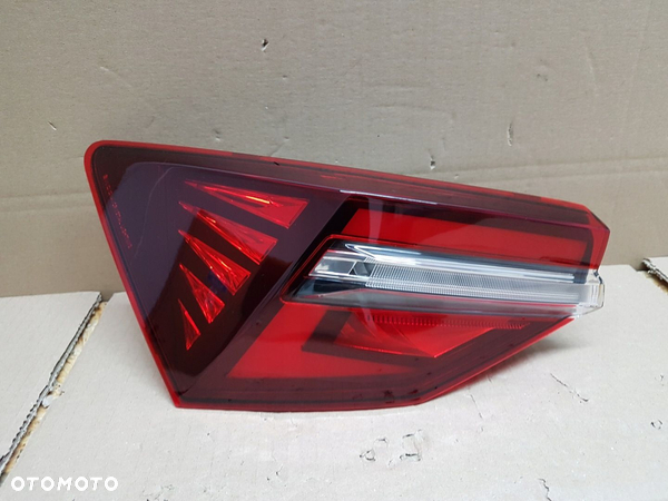 LAMPA TYŁ LEWA SKODA KAROQ LIFT LED 21-