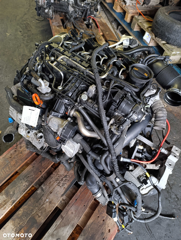 Silnik 1.6 TDI CAY Vw Passat Kompletny Termostat wewnętrzny
