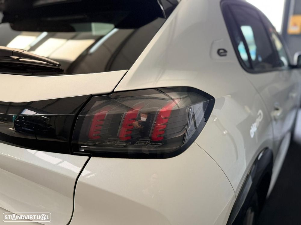 Peugeot e-208 50 kWh Allure - 8