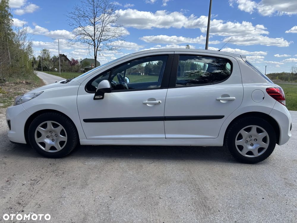 Peugeot 207 - 3