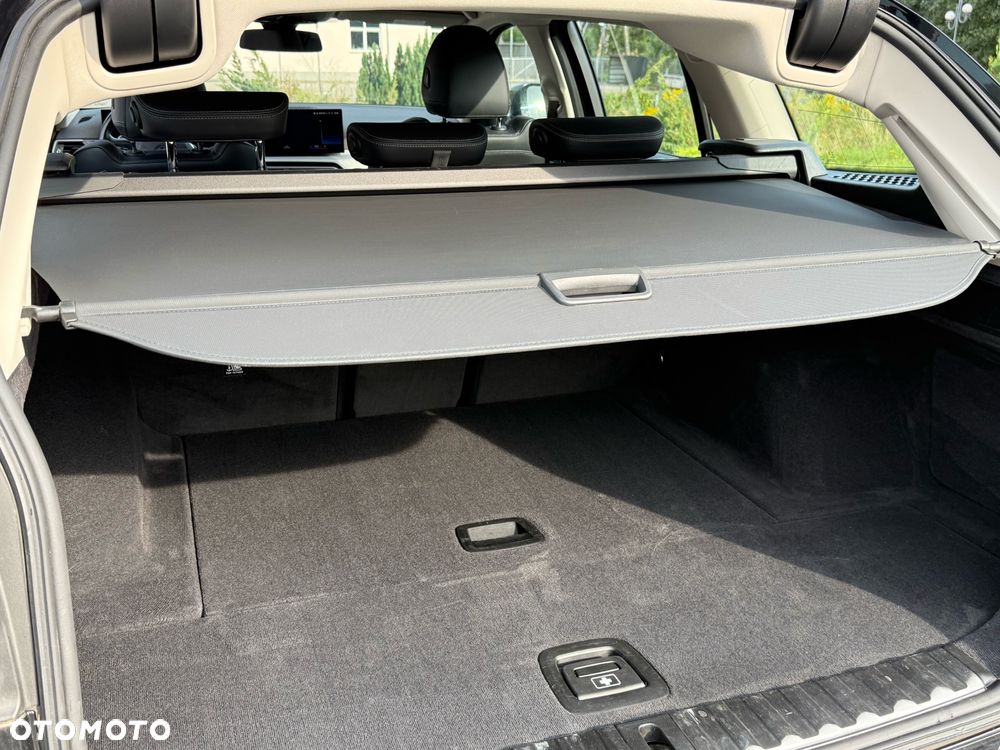 BMW Seria 3 318d Touring - 26