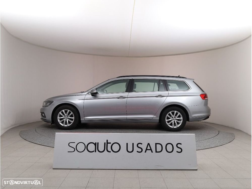 VW Passat Variant 1.6 TDI Business DSG - 4