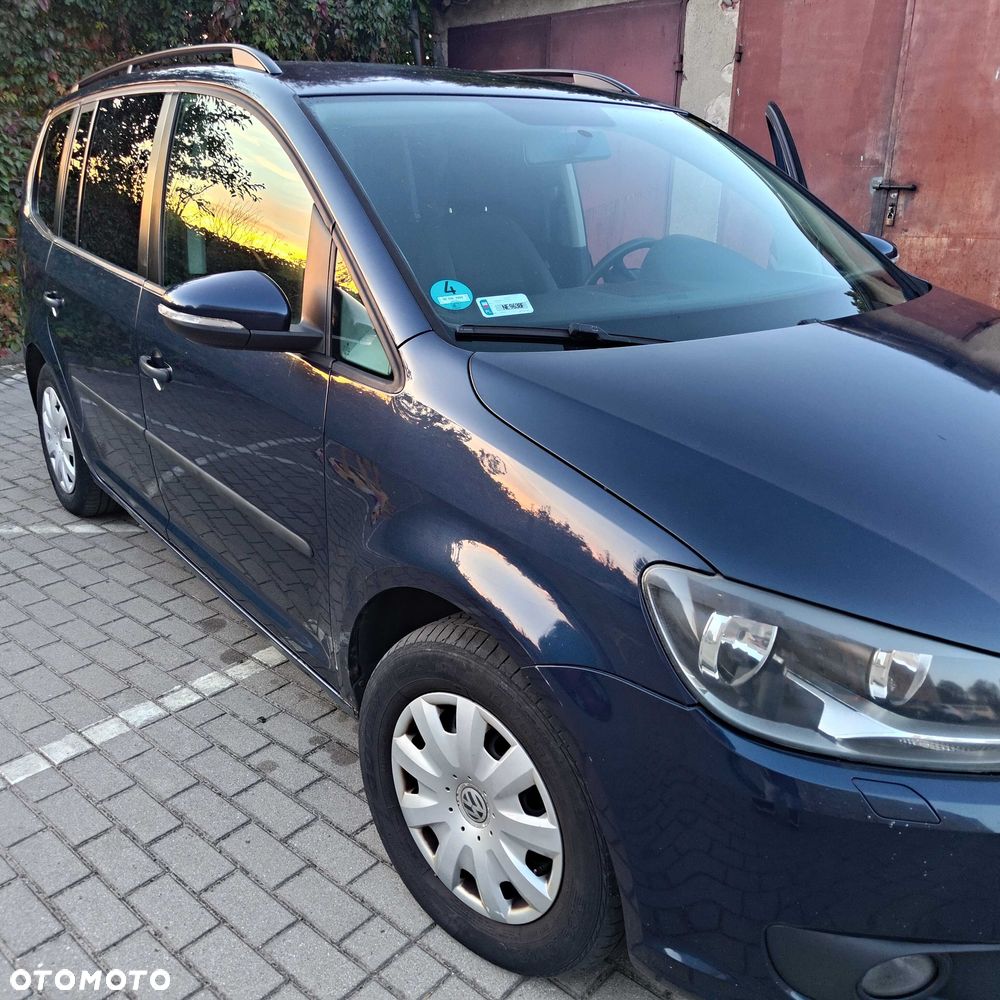 Volkswagen Touran - 3