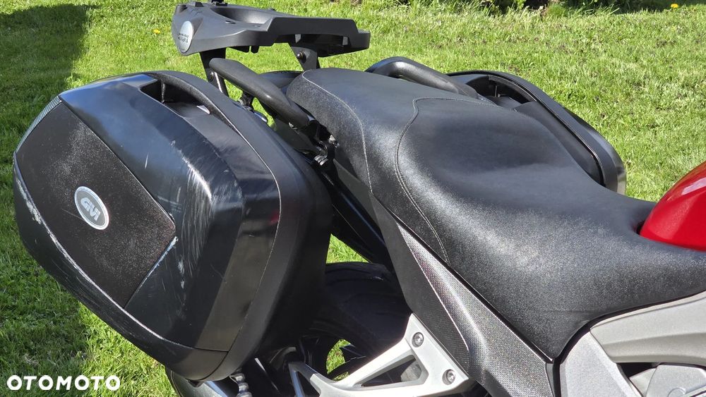 Honda VFR - 24
