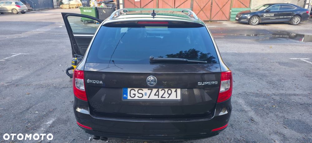 Skoda Superb - 14