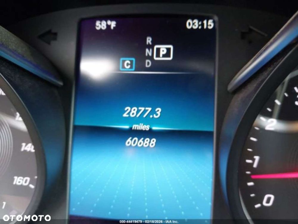 Mercedes-Benz GLC - 12