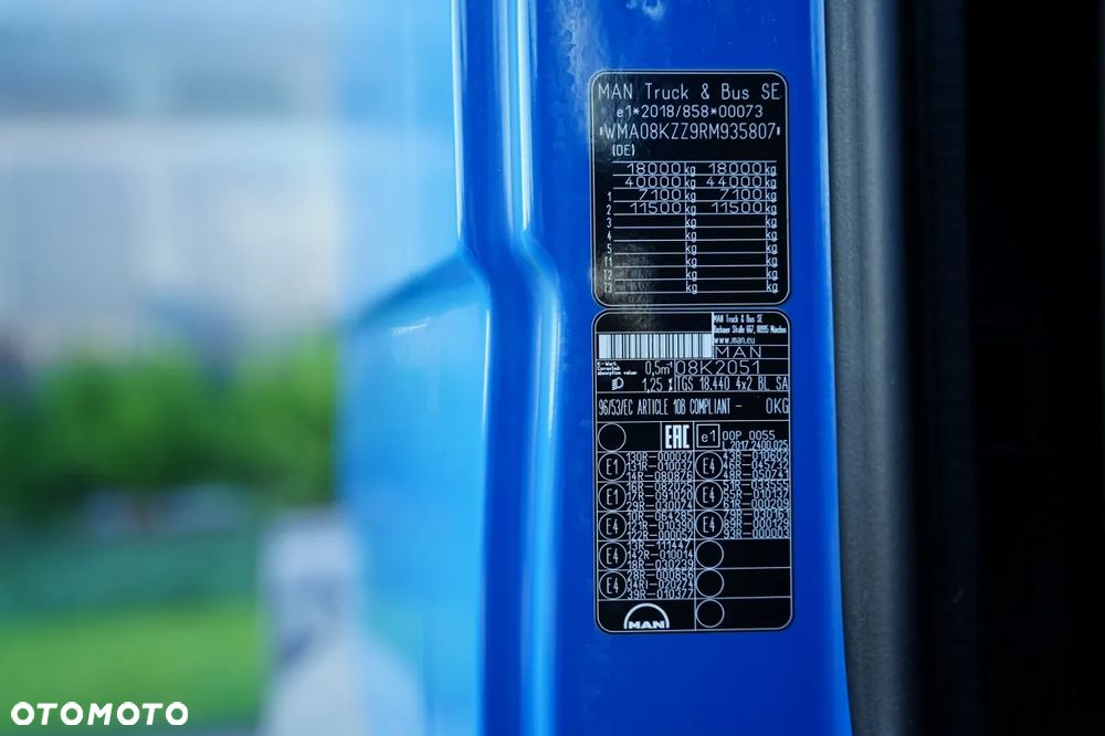 MAN TGS 18.440 / HYDRAULIKA / RETARDER / NISKA KABINA / ALUFELGI / NAVI RIO - 38