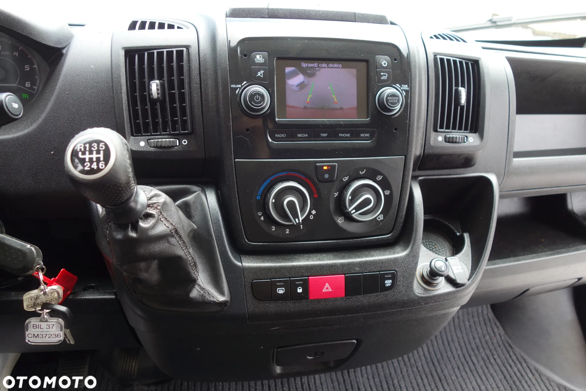 Peugeot Boxer 2.2 Bluehdi 120 KM  L2H1  Kamera  Klima Webasto - 26