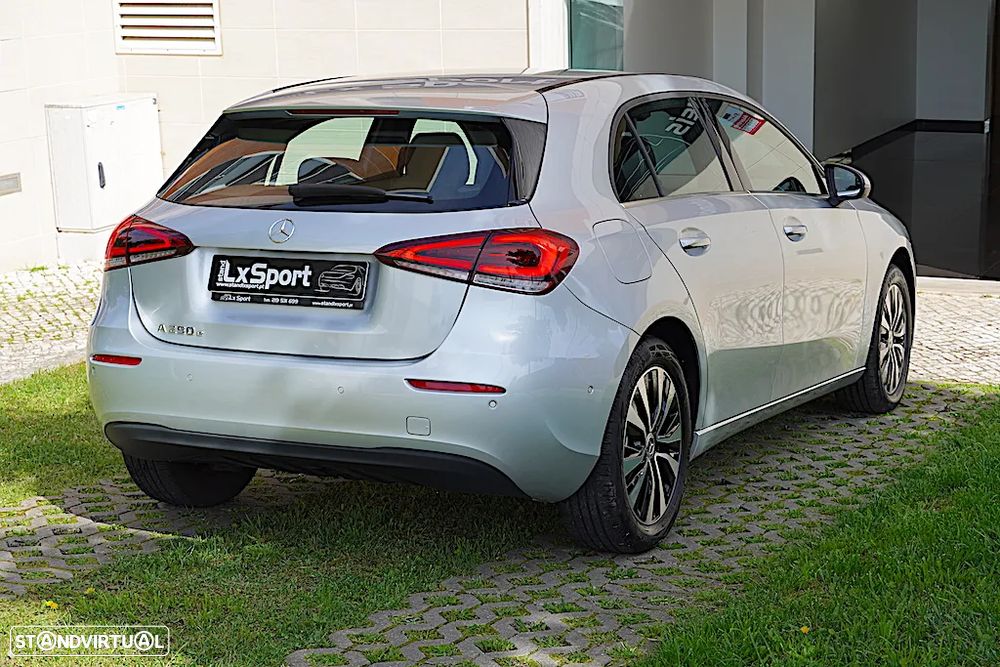 Mercedes-Benz A 250 e Style Plus - 10