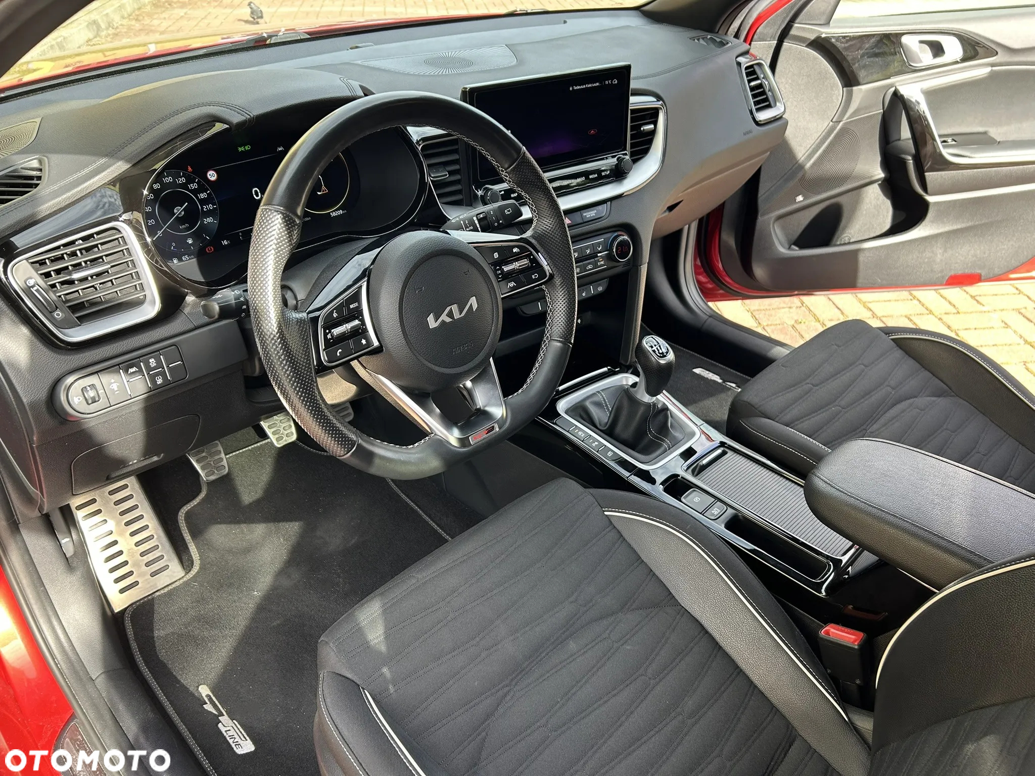 Kia ProCeed 1.5 T-GDI GT Line - 6