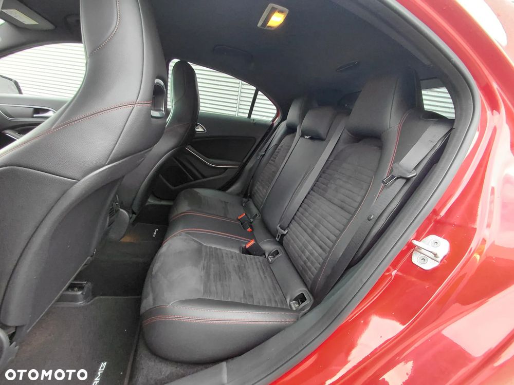 Mercedes-Benz Klasa A 200 7G-DCT AMG Line - 23