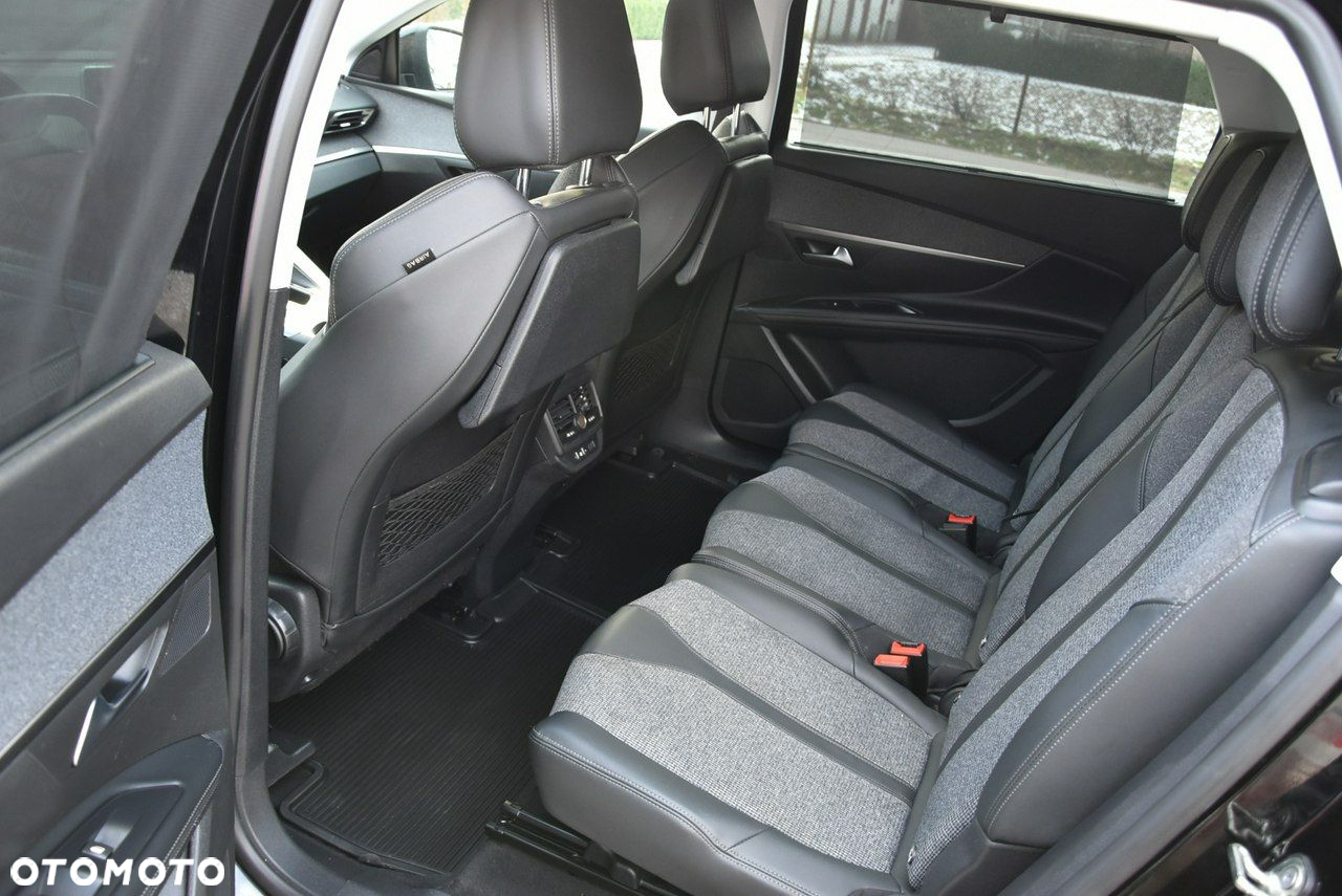 Peugeot 5008 - 18