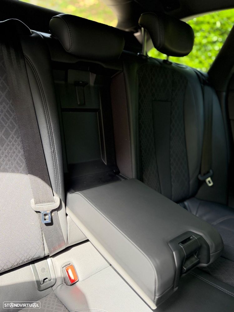 Audi A4 Avant 2.0 TDI ultra S tronic sport - 10