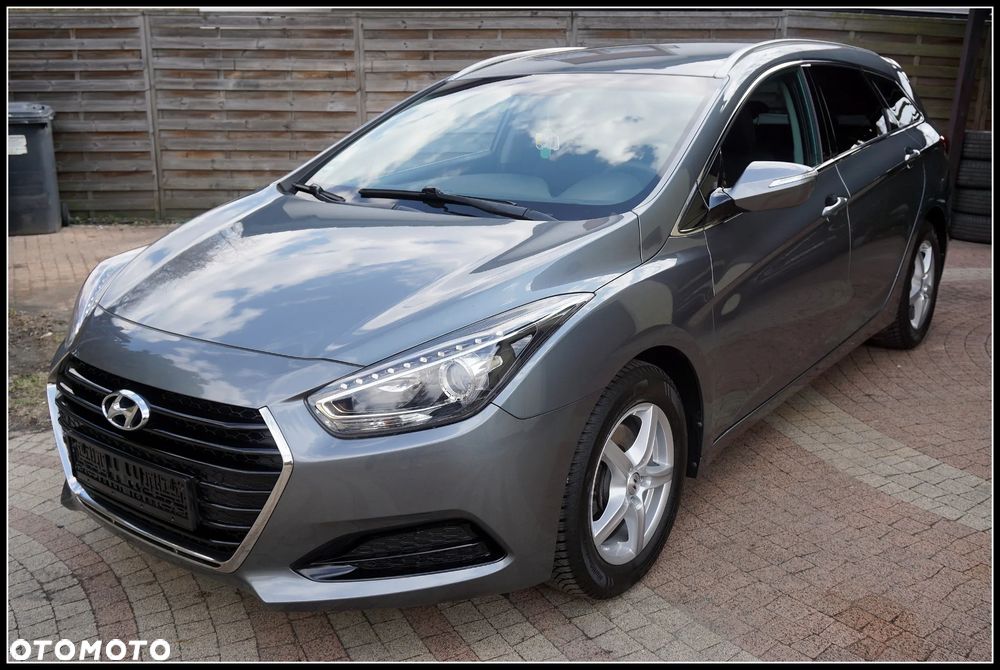 Hyundai i40 1.6 GDI Comfort + - 19