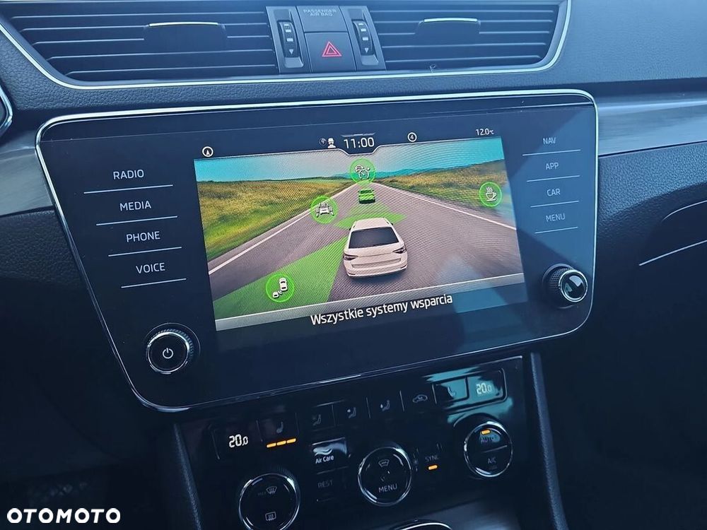 Skoda Superb 2.0 TDI SCR Style DSG - 33