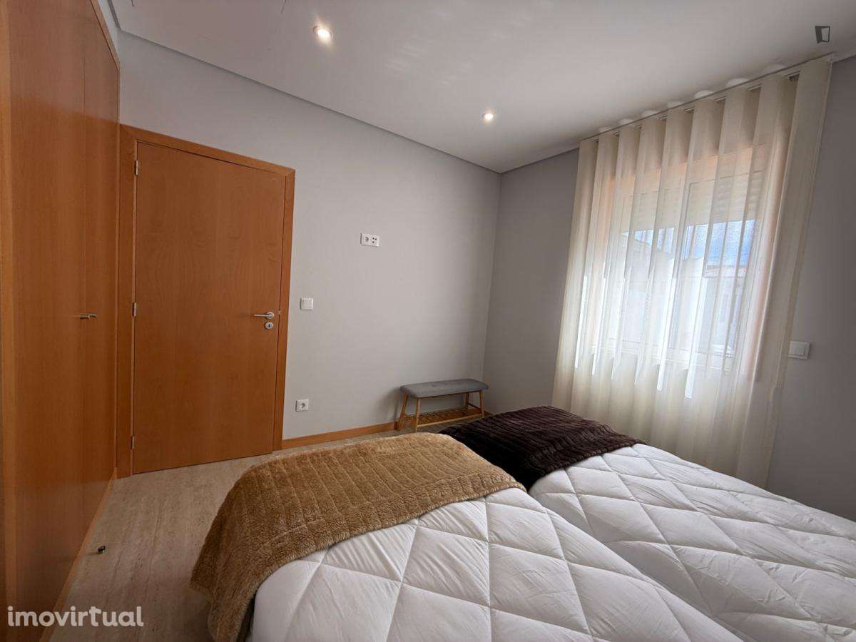 Casa com 2 quartos - localizado em Senhora da Hora Porto - Grande imagem: 4/15