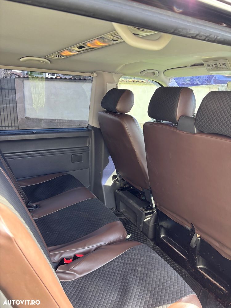Volkswagen Caravelle - 6