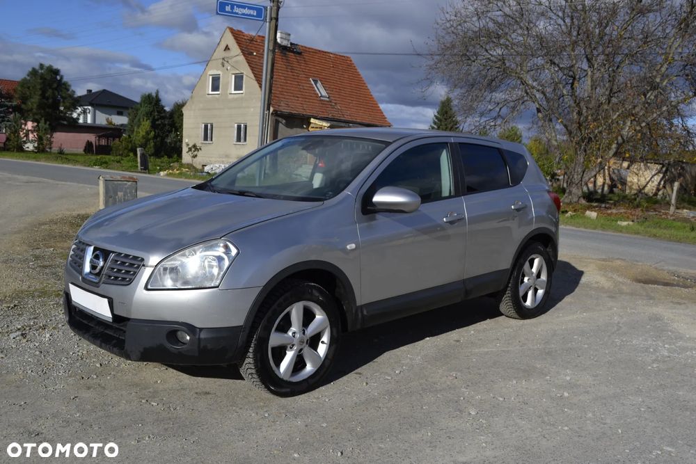 Nissan Qashqai 2.0 dCi 4 x 4 DPF tekna - 5