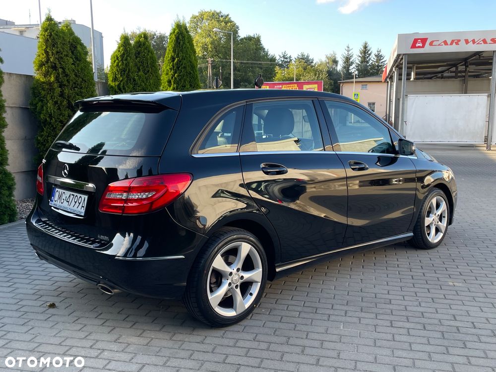 Mercedes-Benz Klasa B 180 7G-DCT - 3