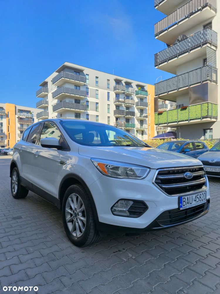 Ford Escape - 12