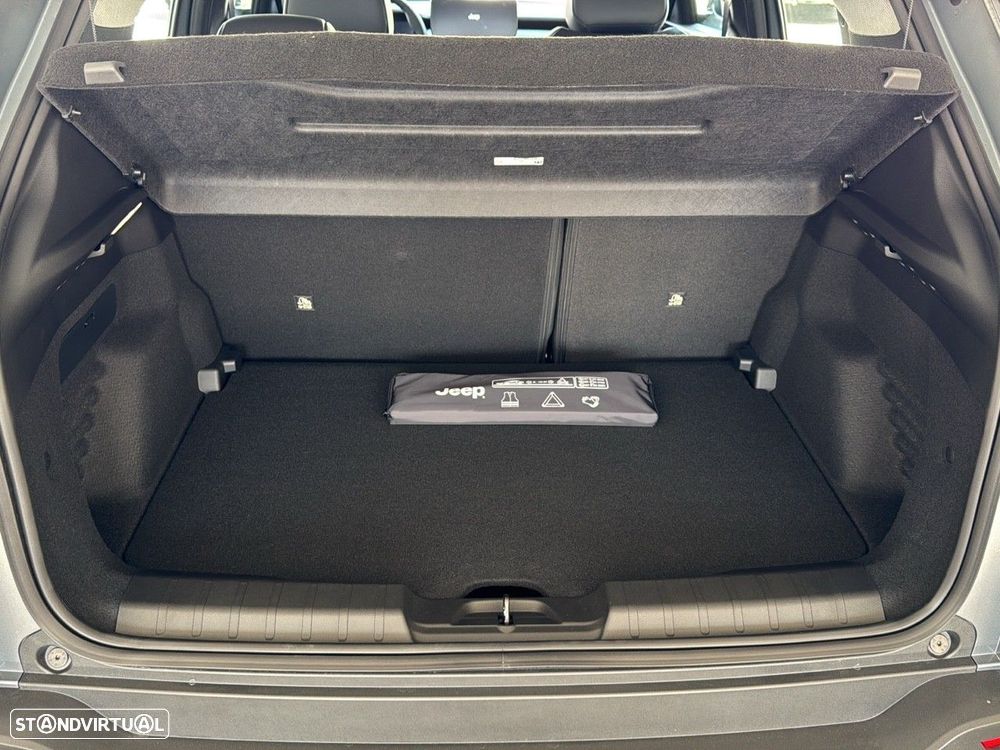 Jeep Avenger 1.2 GSE T3 Altitude - 6